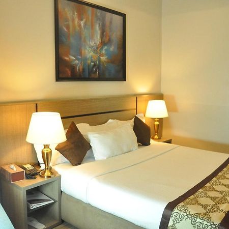Moz One Executive Guest Rooms Agadez Mobushipe Extérieur photo