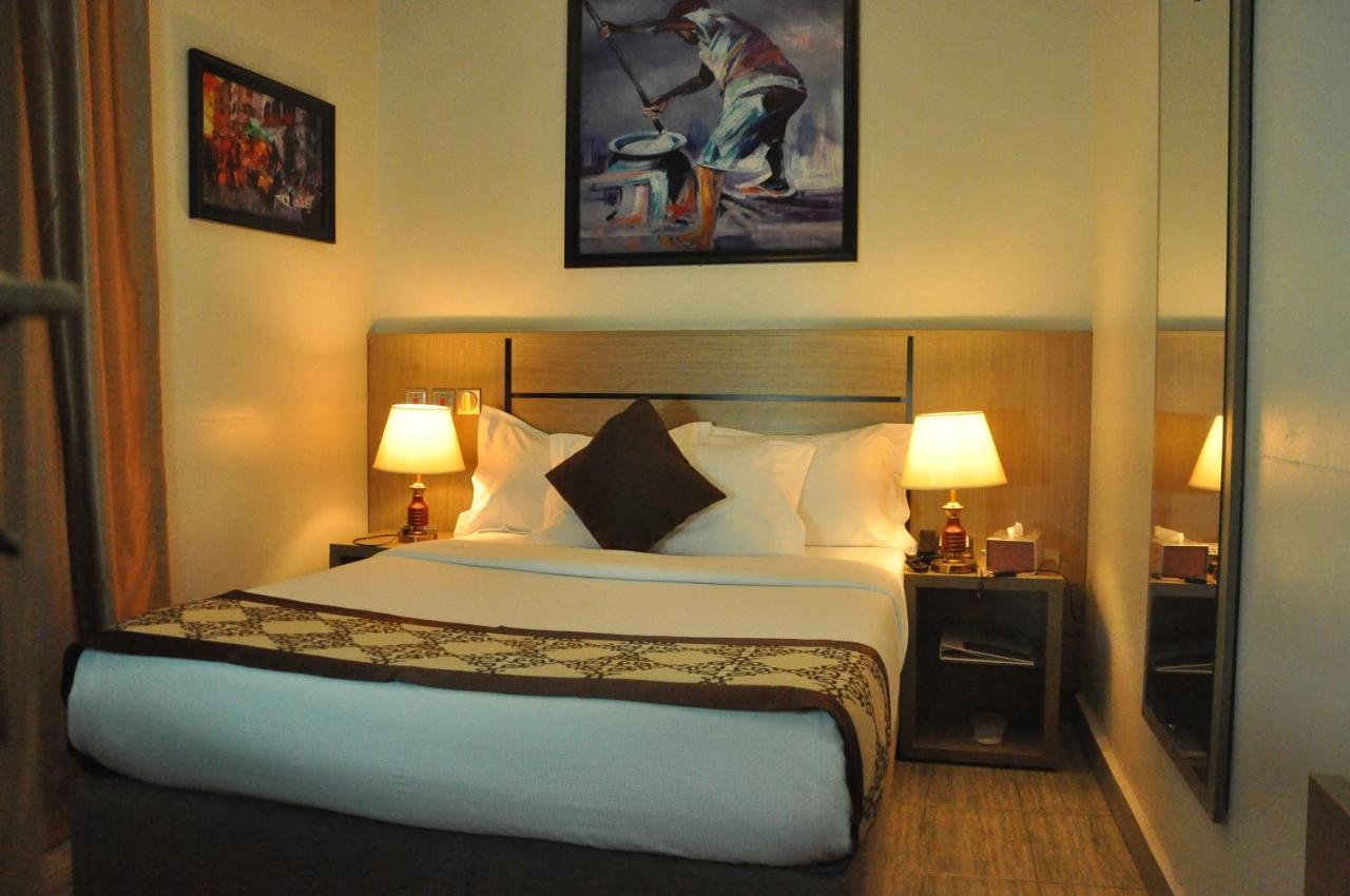 Moz One Executive Guest Rooms Agadez Mobushipe Extérieur photo