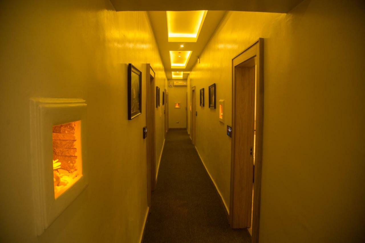 Moz One Executive Guest Rooms Agadez Mobushipe Extérieur photo