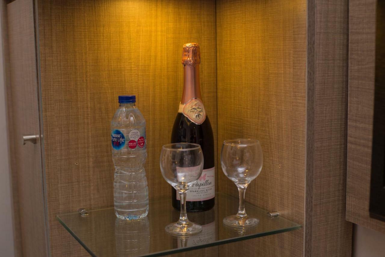 Moz One Executive Guest Rooms Agadez Mobushipe Extérieur photo