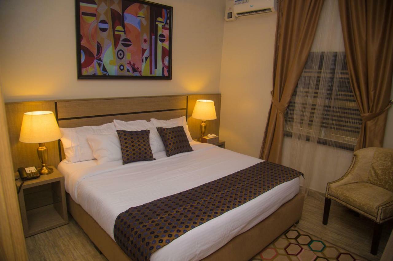 Moz One Executive Guest Rooms Agadez Mobushipe Extérieur photo